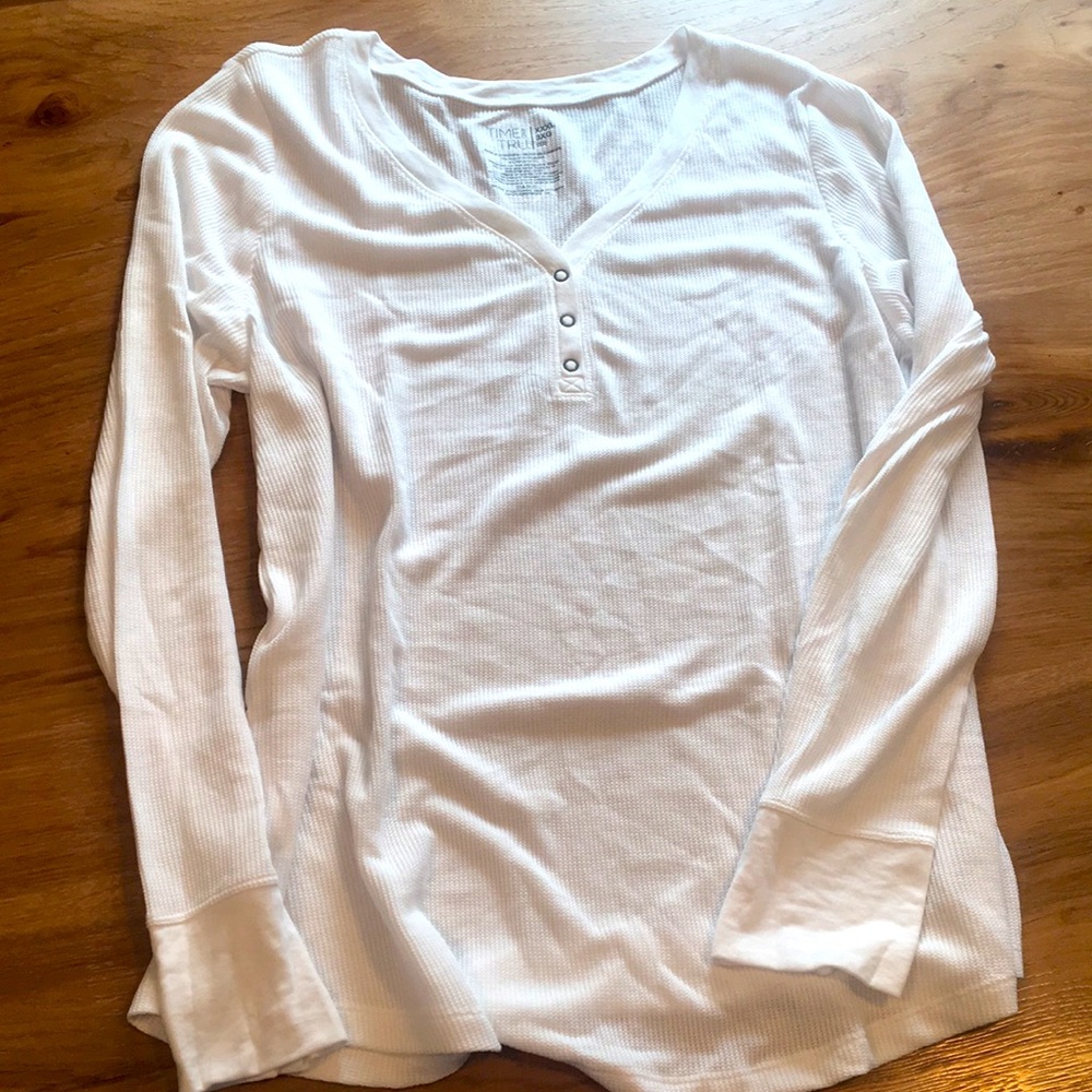 Long sleeve thermal tee